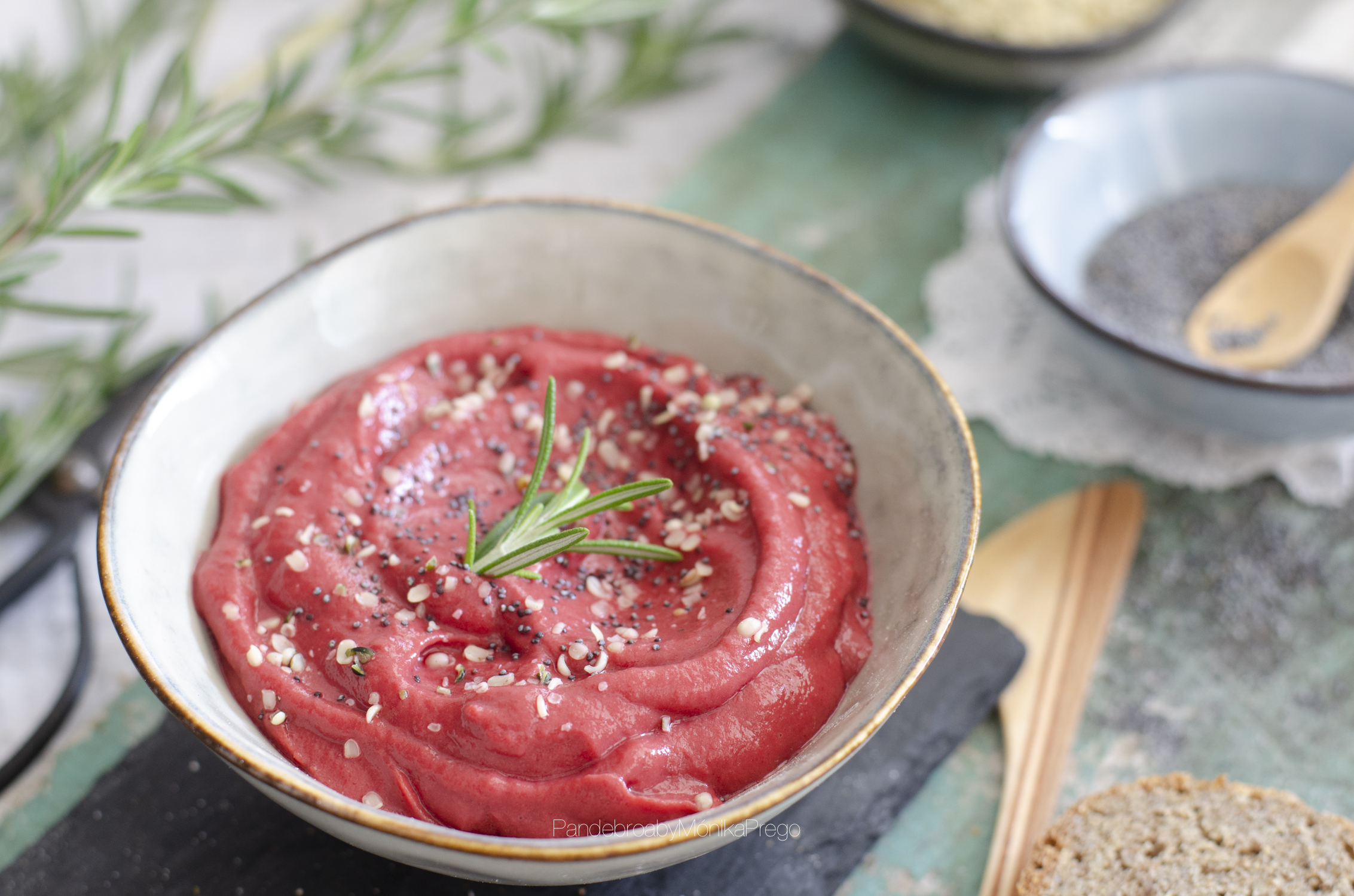 humus de remolacha