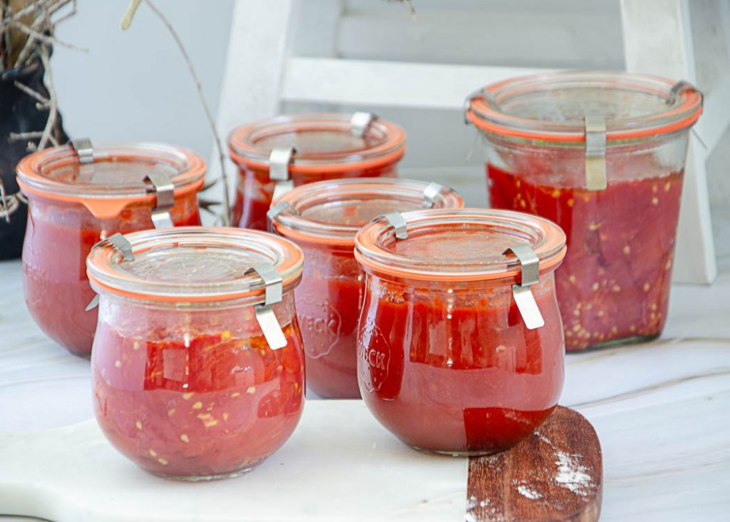 Conserva de tomates al natural