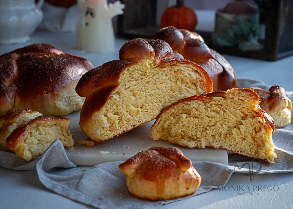Pan de muertos mexicano