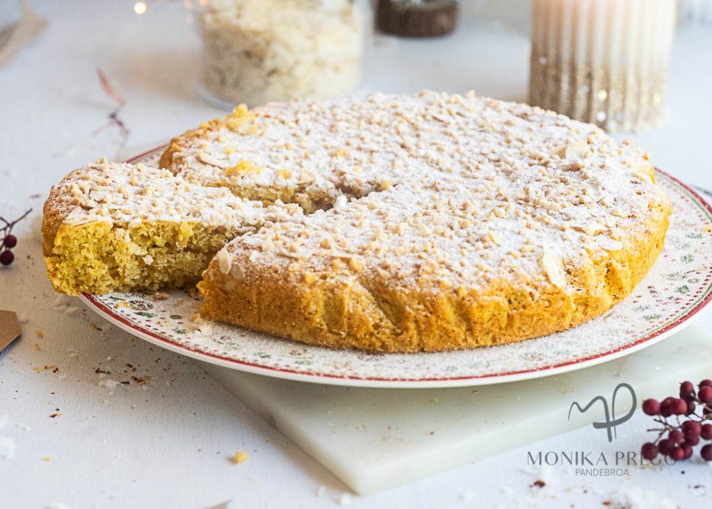 Tarta de naranja y almendra