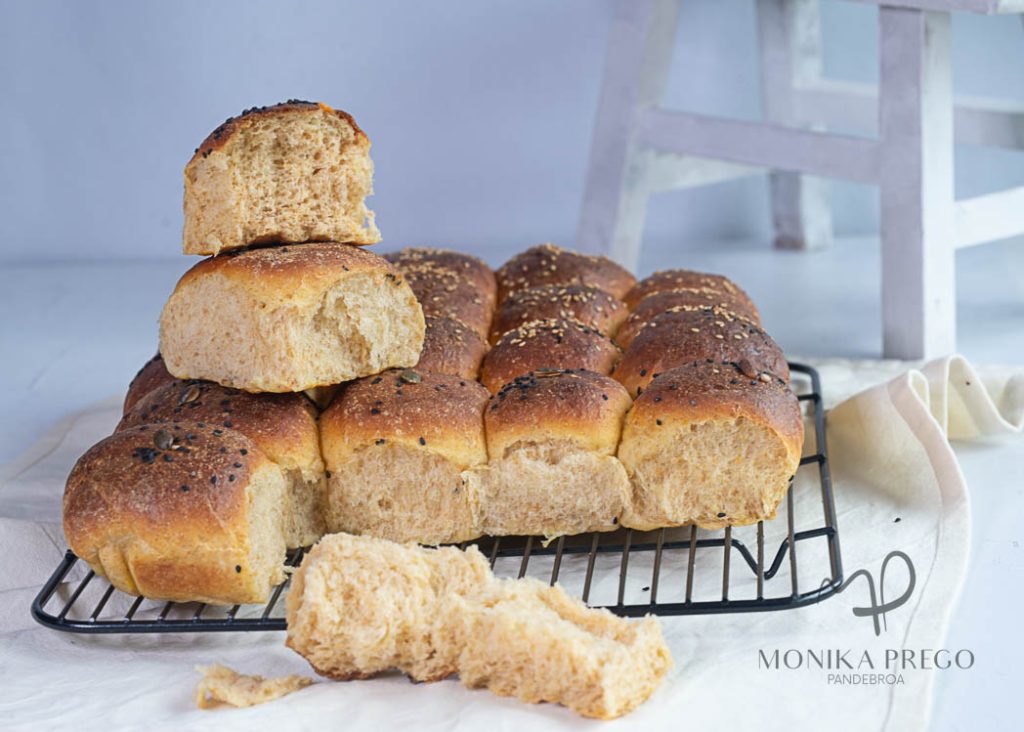 Panecillos de puré de batata y espelta